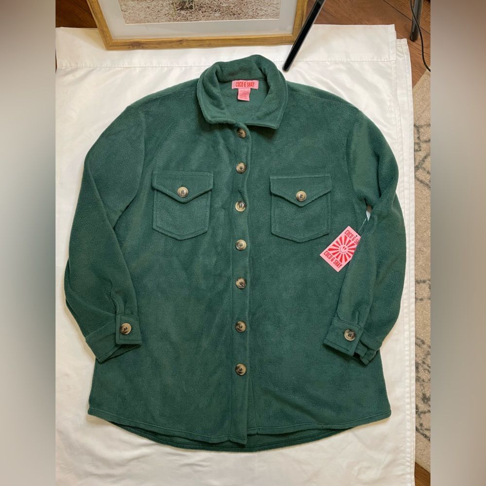 NWT Coco & Shay size medium fleece boyfriend button up shirt jacket